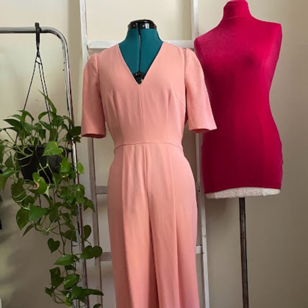 ANTONIO MELANI Pink and Cream Jumpsuit with V-Neck and Tie Belt - Picture 3 of 12